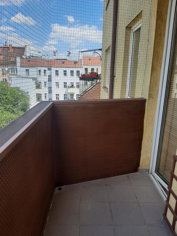 Kawalerka Stefana Zeromskiego 62 Wroclaw Luaran gambar